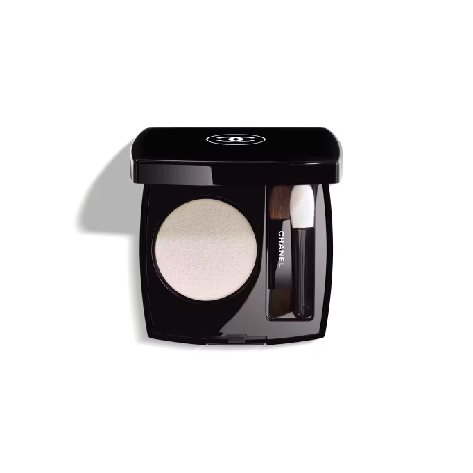 Chanel Ombre Essentielle Top Coat Eye Shadow