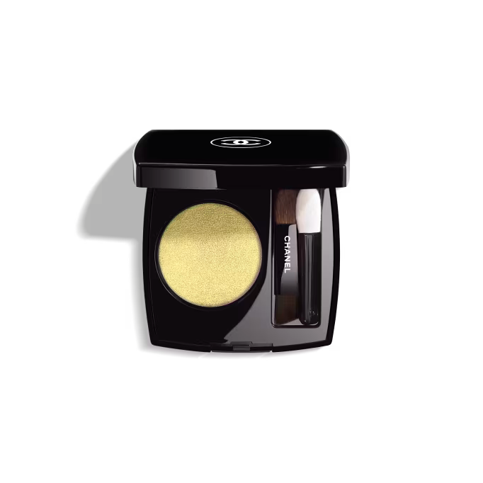 Chanel Ombre Essentielle Top Coat Eye Shadow